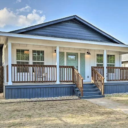 Charming San Antonio Home About 4 Mi To Downtown